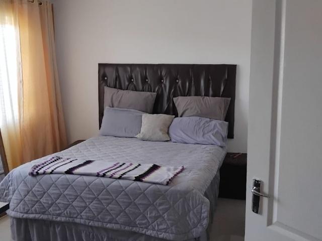 6 Bedroom House For Sale in New Centre
