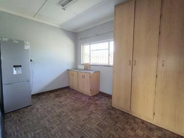 6 Bedroom House For Sale in Newholme
