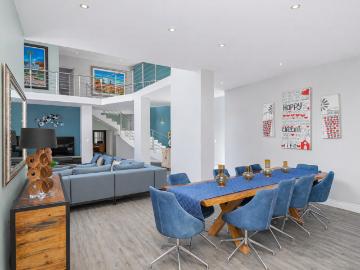 6 Bedroom House For Sale in Silver Lakes