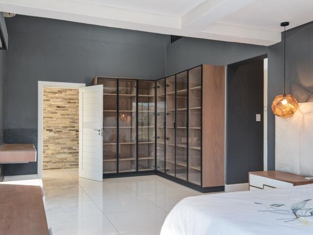 6 Bedroom House For Sale in Simbithi Eco Estate