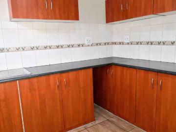 6 Bedroom House For Sale in Prestbury