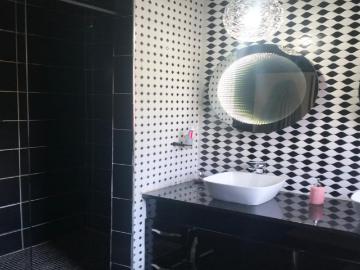 6 Bedroom House For Sale in Roodekrans