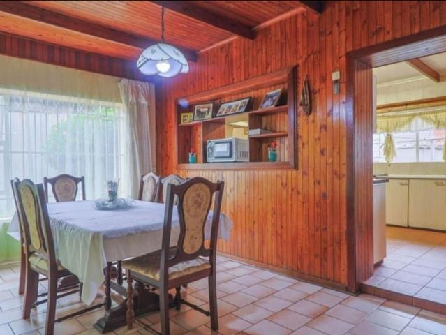 6 Bedroom House For Sale in Rewlatch