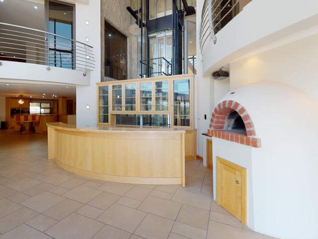 6 Bedroom House For Sale in Woodhill Golf Estate