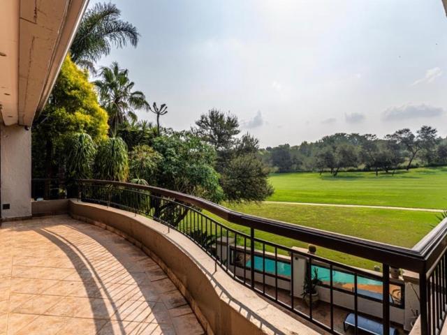6 Bedroom House For Sale in Woodhill Golf Estate