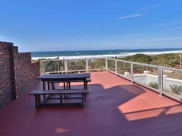 6 Bedroom House For Sale in Warner Beach