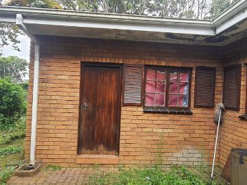 6 Bedroom House For Sale in Winston Park