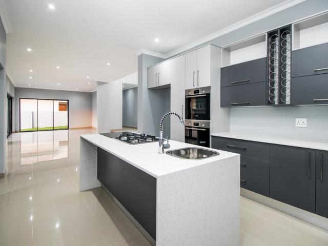 6 Bedroom House For Sale in The Hills Game Reserve Estate