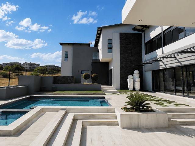 6 Bedroom House For Sale in The Hills Game Reserve Estate