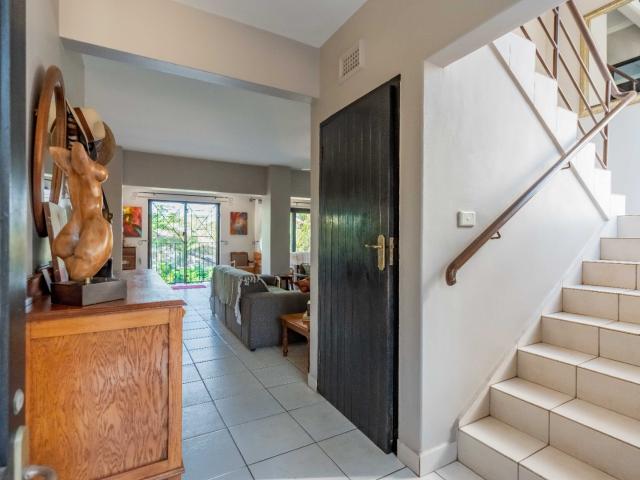 6 Bedroom House For Sale in Umhlanga Central