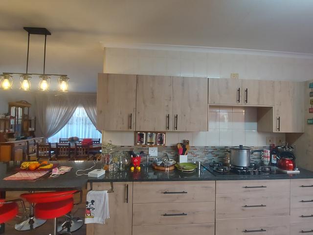 6 Bedroom House For Sale in Vanderbijlpark SE 3