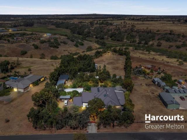6 Bedroom House Hopetoun Park VIC 106145207