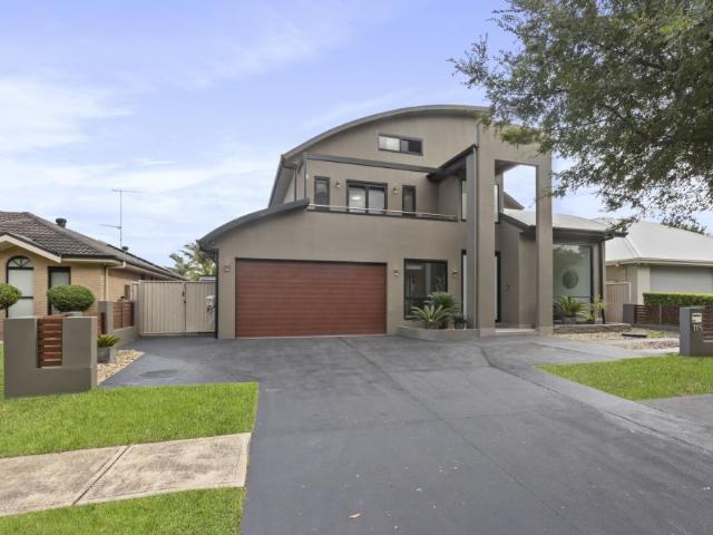 6 Bedroom House HARRINGTON PARK NSW 105656130