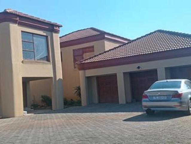 6 Bedroom House in Doornpoort