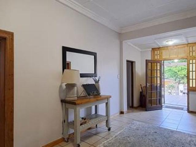 6 Bedroom House in Eureka