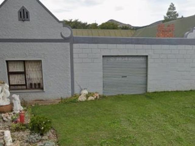 6 Bedroom House in Kareedouw