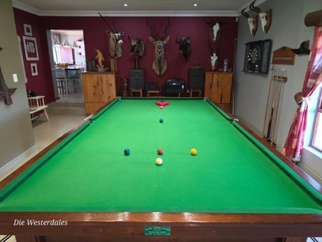 6 Bedroom House in Humansdorp