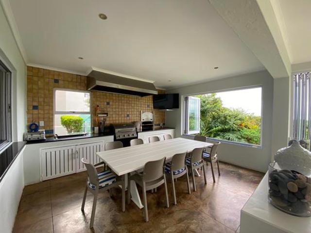6 Bedroom House in Southbroom