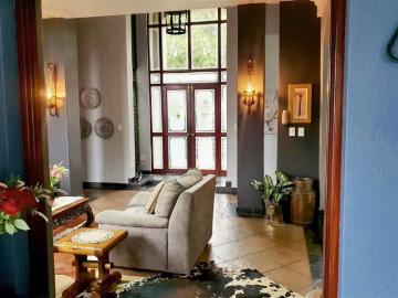 6 Bedroom House in Sonheuwel