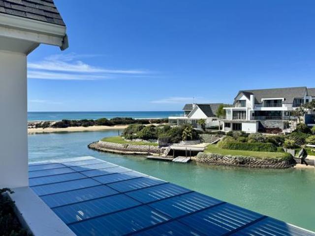 6 Bedroom House in St Francis Bay Canals
