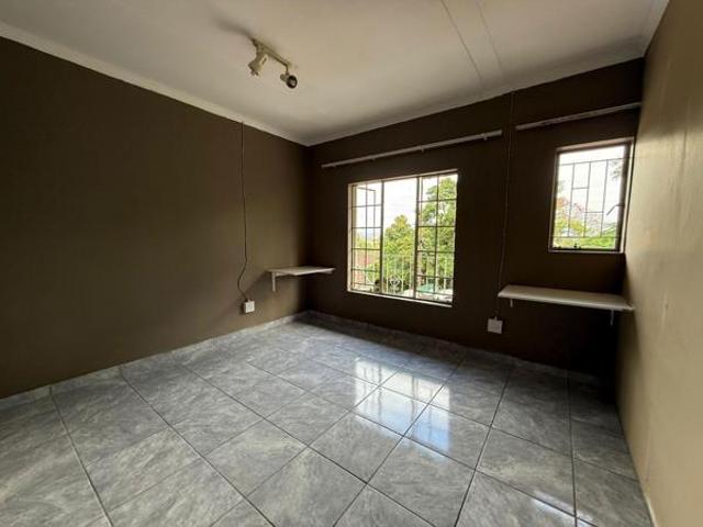6 Bedroom House in Steiltes