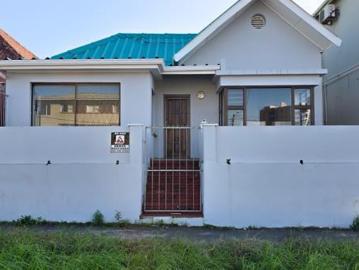 House to rent in Quigney