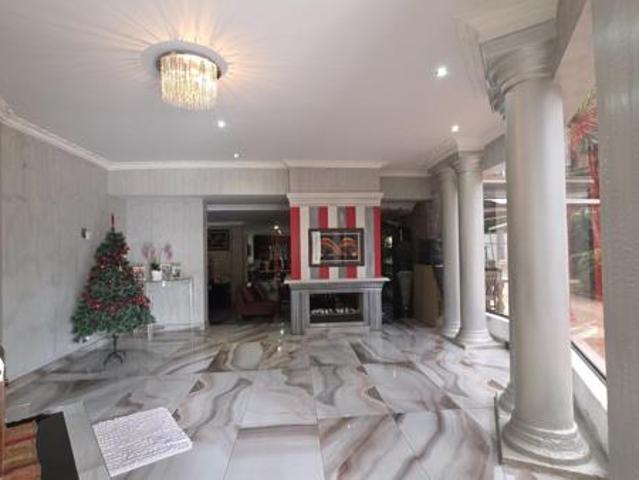 6 Bedroom House in Raslouw