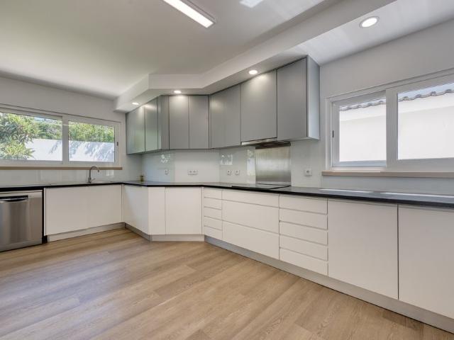 6 bedroom house in the heart of Birre