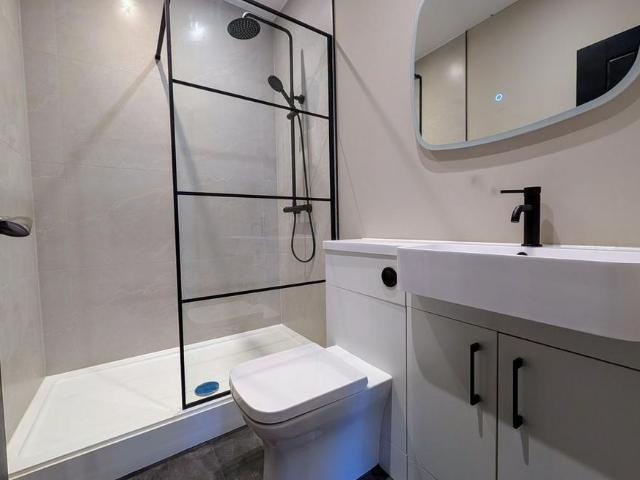 1 bedroom house of multiple occupation to rent