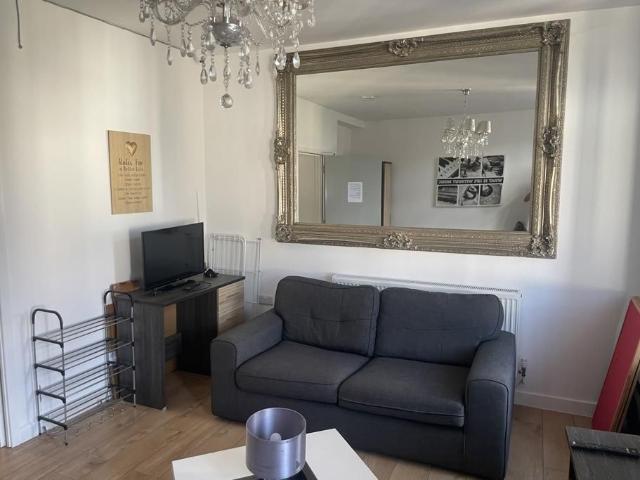 6 bedroom house of multiple occupation to rent