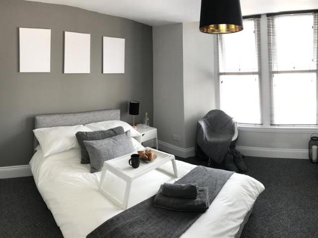 6 bedroom house of multiple occupation to rent