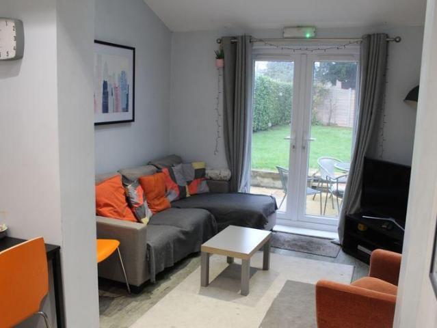 6 bedroom house of multiple occupation to rent