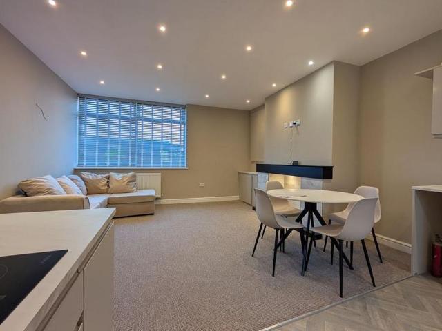 6 bedroom house of multiple occupation to rent