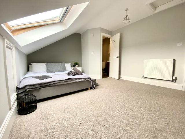 6 bedroom house of multiple occupation to rent