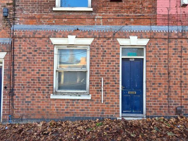 6 bedroom terraced house for sale