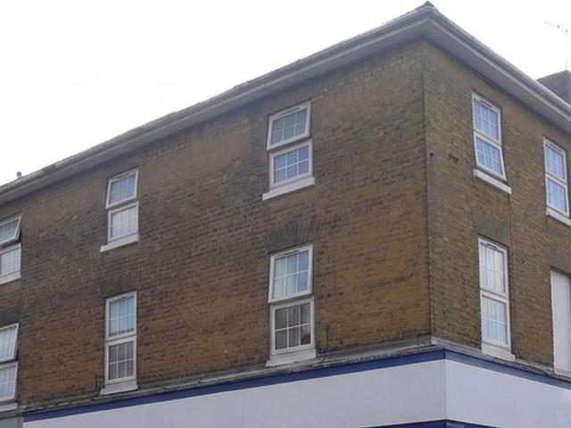 6 bedroom house of multiple occupation for sale