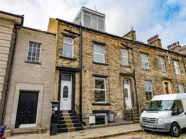 6 bedroom house of multiple occupation for sale
