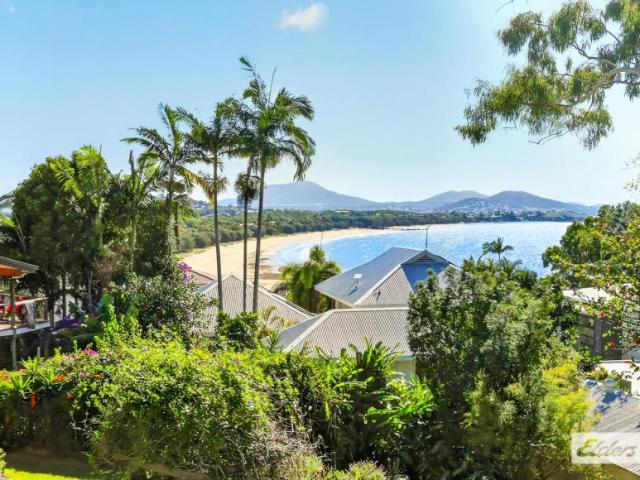 6 Bedroom House Lammermoor QLD 105933348