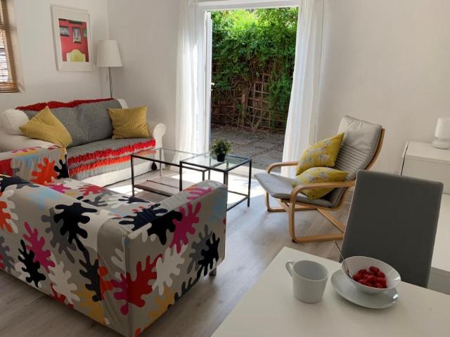6 Bedroom House Lenton East Midlands 99758018