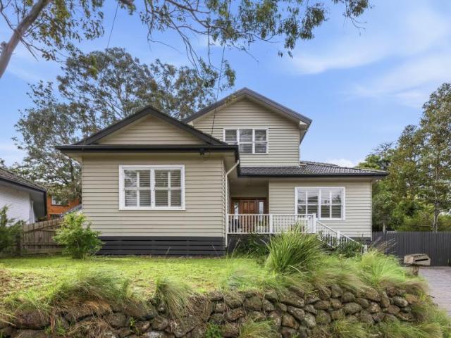 6 Bedroom House Malvern East VIC 103122242