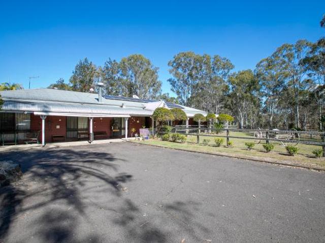 6 Bedroom House NORTH MACLEAN QLD LS83412274