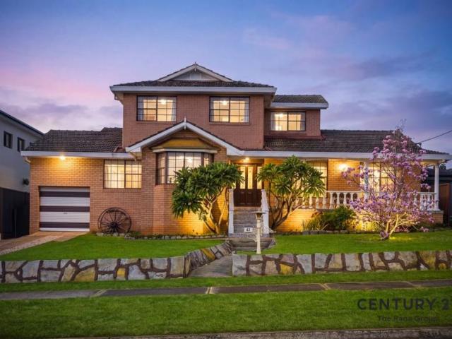 6 Bedroom House Seven Hills, 103772810