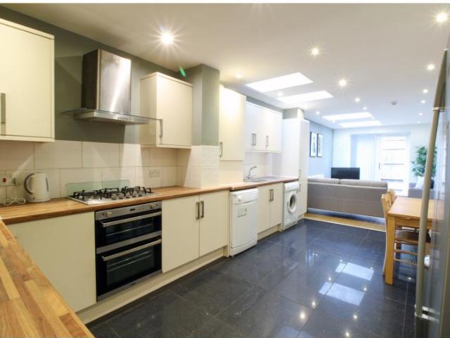6 Bedroom House Selly Oak West Midlands 98286266