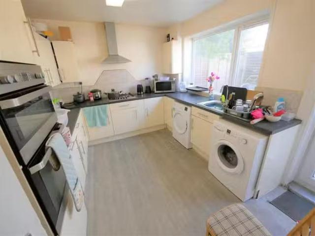 6 bedroom house share for rent in Boatyard, Bournemouth, BH1