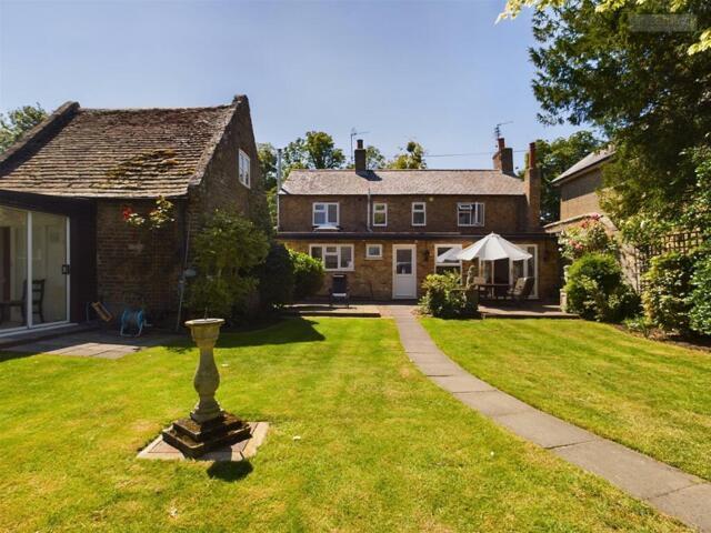 6 Bedroom House Peterborough Cambridgeshire 100733841