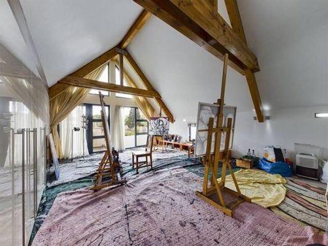 6 Bedroom House Rhiwbina Wales 104993873