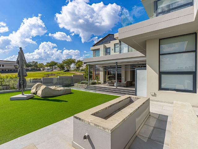 6 Bedroom House To Let in Waterfall Country Estate