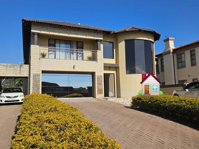 6 Bedroom House To Let in Zambezi Country Estate