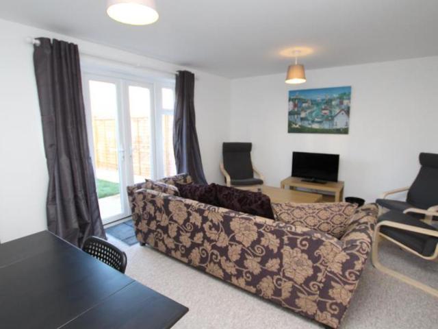 6 bedroom house to let, Stoke Park, Bristol | Ocean Estate Agents