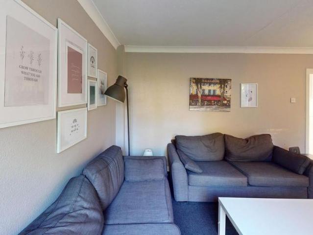 6 bedroom house to rent
